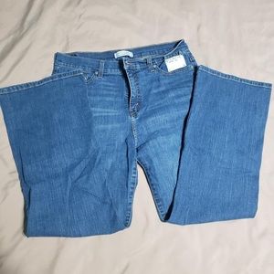 Levi Bootcut Size 16